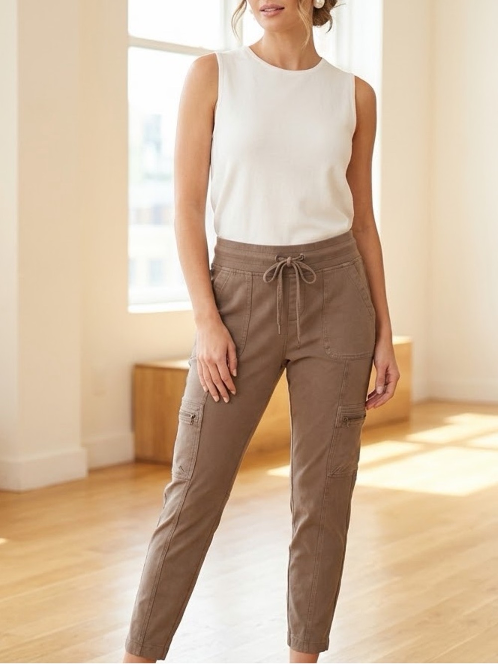 Natural Reflections Women’s Bella Vista Joggers Canteen Color Size Large